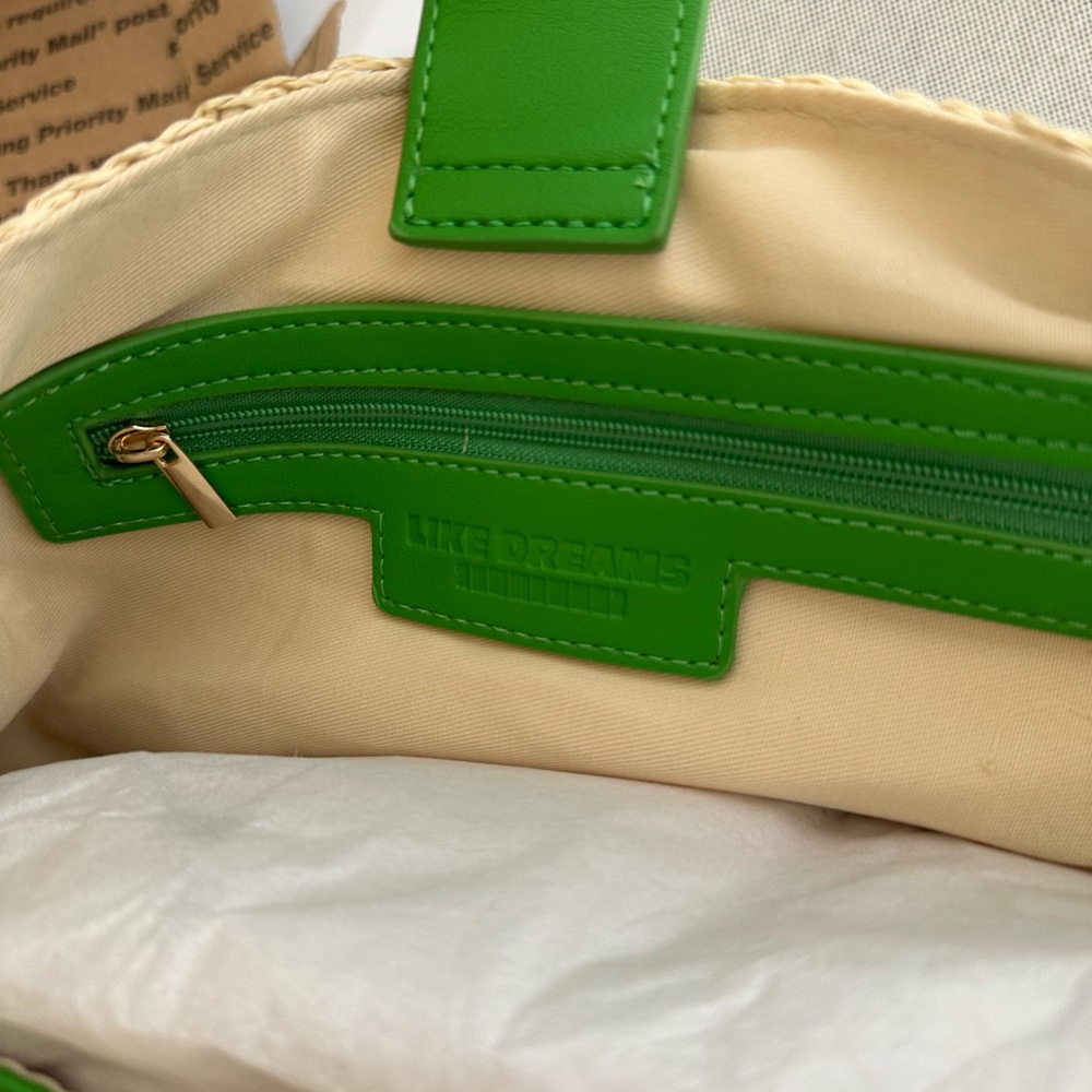 NWT LIKEDREAMS Green and Cream Women's Crochet Shoulder Bag - Picture 8 of 10